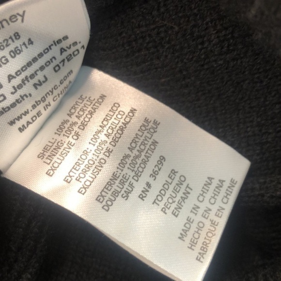 DISNEY MINNIE MOUSE | Disney Minnie Mouse Beanie + Ears and Pink Bow | One Size - Picture 4 of 5